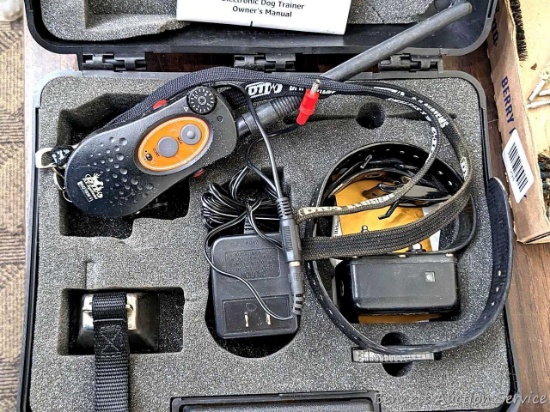 D.T. Super Trainer H2O Plus Series electronic dog trainer incl collar, remote, tester lamp, cord,
