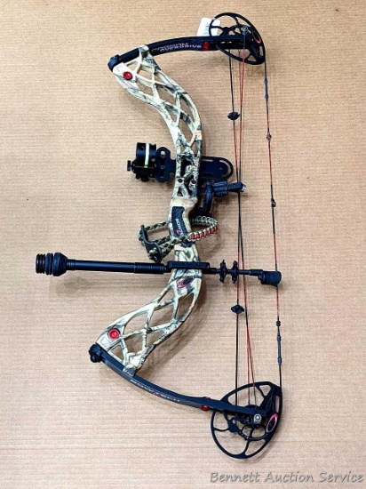 Very nice BowTech Carbon Overdrive compound bow has Overdrive Binarycams, HHA Sports fiber optic