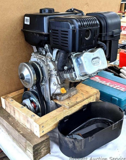 Predator Engines 310 cc gasoline engine is in nice condition. Fires right up and is ready for your