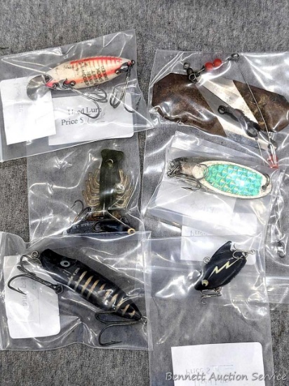 Vintage fishing lures incl Heddon River Runt Spook Sinker, black 3-3/4" similar sinker, Heddon