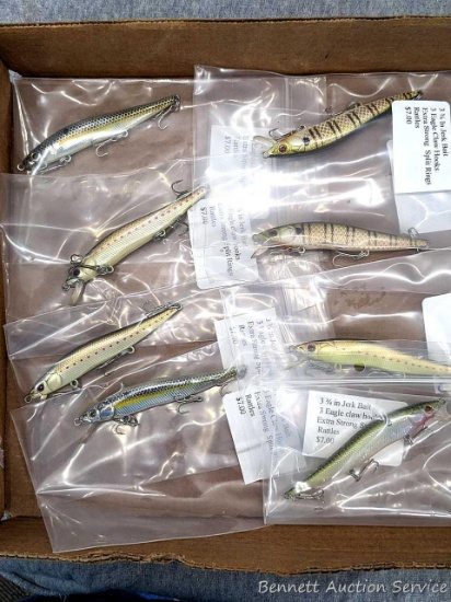 8 hard fishing lures are all about 4" long. Most or all rattle.
