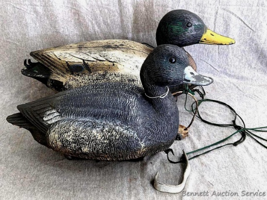 2 vintage Carry Lite duck decoys Smaller measures 15", larger measures 19"