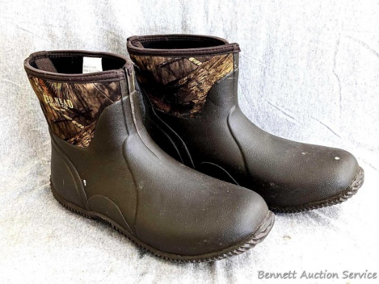 Red Head Brand Co waterproof ankle boots, size men's 14. Boots have a split front (maybe some