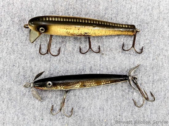 Vintage Honor Built Shakespeare fishing lure and a vintage Honor Built Shakespeare Slim-Jim fishing