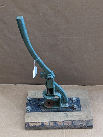 Handy Junior machine from Handy Button Machine Co. for making upholstery buttons. Measures