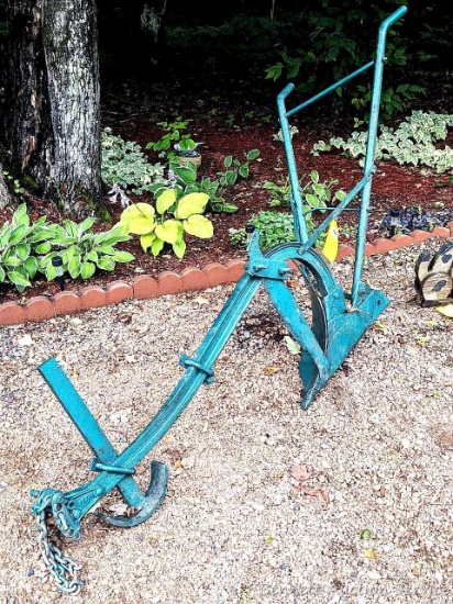 Antique plow will make a great yard art piece, measures approx. 6-1/2' overall.