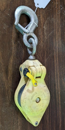 Hastings fiberglass snatch block pulley is 12" overall and appears to take 5/8" rope.