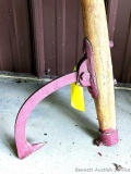 4 ft cant hook in good condition.