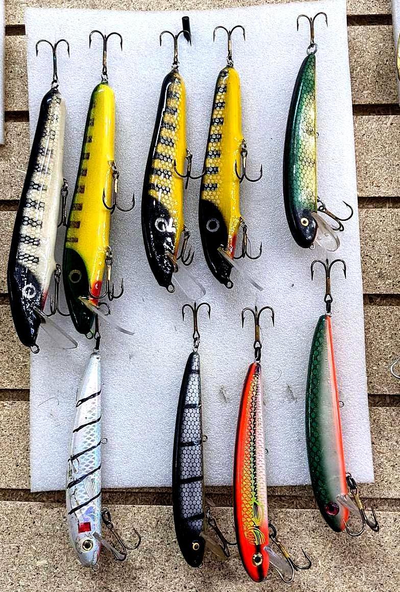 9 Jake and other fishing lures incl. wooden and