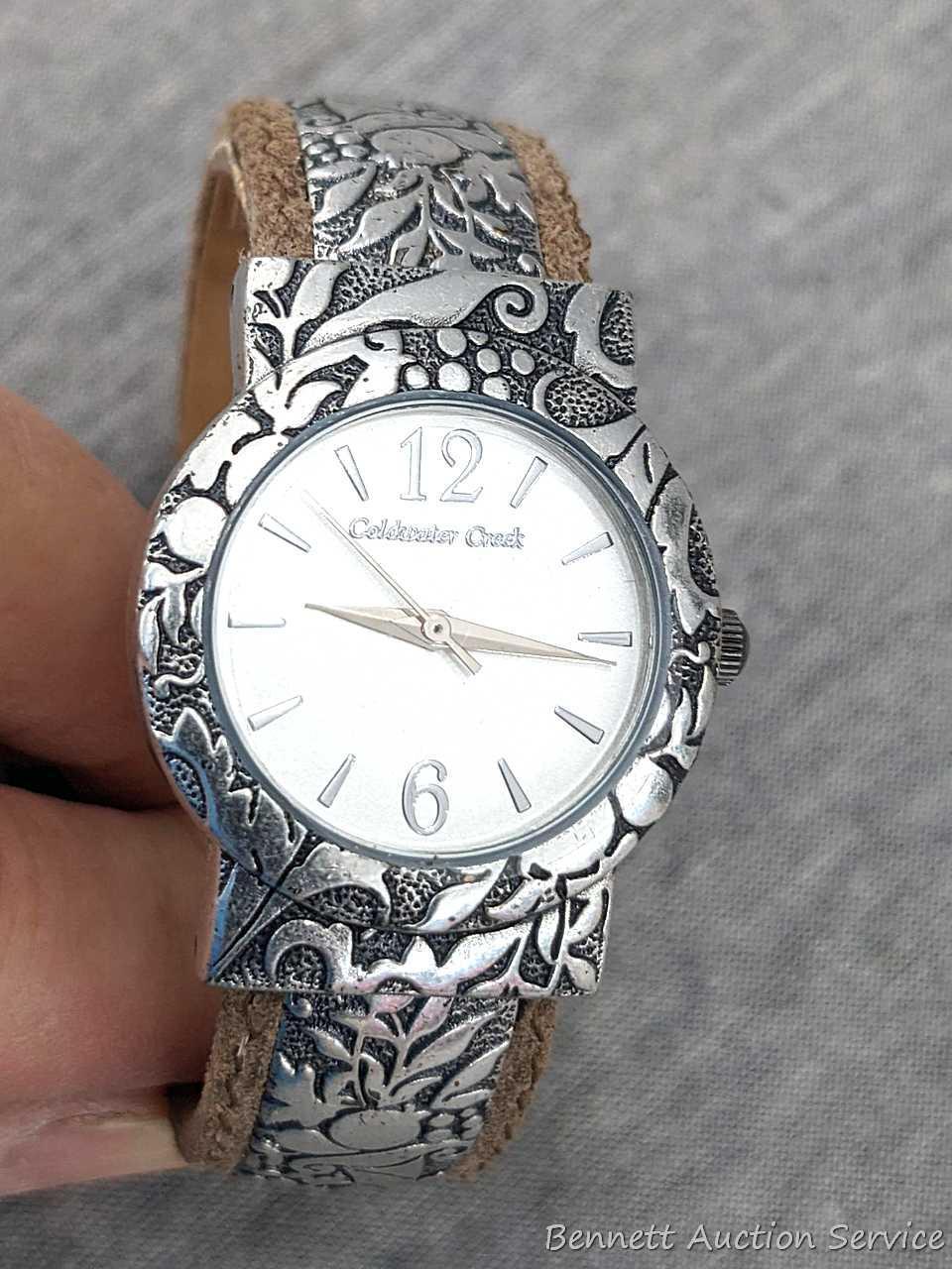 Coldwater Creek Ladies Watch White Coldwater Creek Wrap Watch Women Silver Tone Square White  main image 4