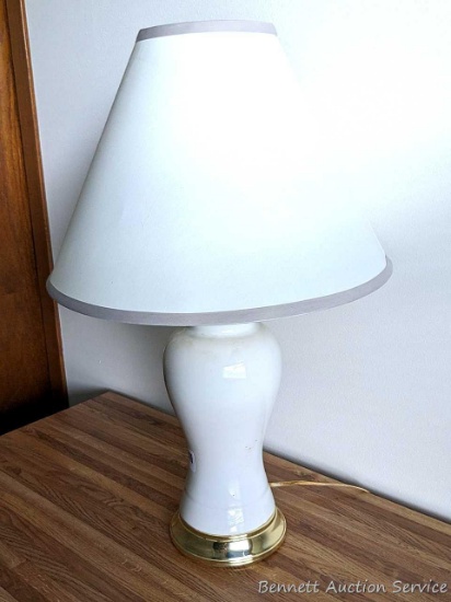 26" tall table lamp is in good condition. Very neutral.