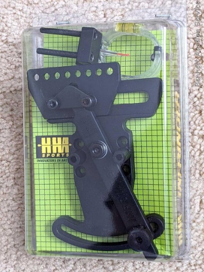 HHA Sports Infringer bow sight appears new in package.