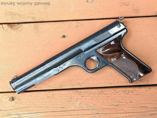Daisy Model 177 Target Special BB pistol cocks and discharges. Uncommon, if not rare and in nice