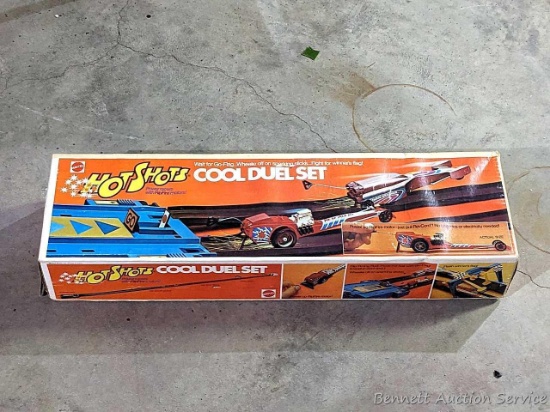 Vintage Mattel HotShots Cool Duel racecar set. I opened one end, set looks new. Box about 2' long
