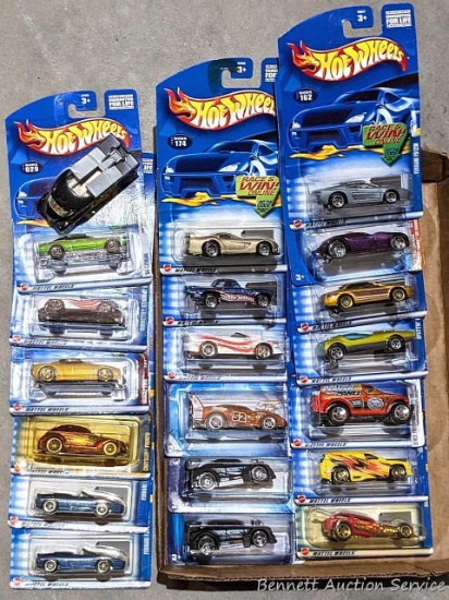 Large amount of NIP Hot Wheels cars as pictured, plus a loose car.