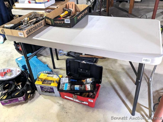 Lifetime 4' folding table in very good condition.
