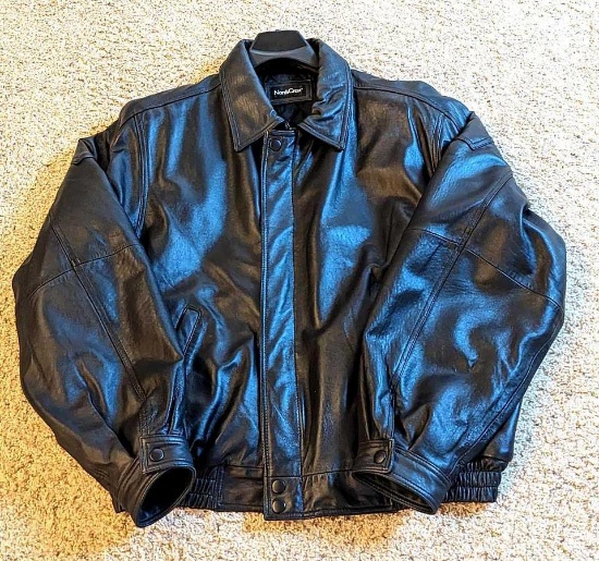 Men's leather jacket is size XXL and in very good condition.
