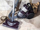 Very nice Kenmore vacuum cleaner comes with detachable 14