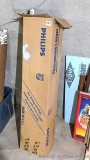 Box of Phillips F40CW light bulbs look like thy would fit in a 4' light