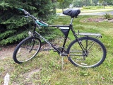 Schwinn Woodlands mountain bicycle is in good shape. Bike measures 23