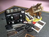 Chicago Cutlery knife set in block; glass trivets; four slice Sunbeam toaster; kitchen utensils