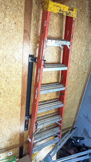 8 ft aluminum ladder in good condition.