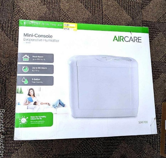 AirCare Mini-Console evaporative humidifier, model no 5D6700. 3 gallon capacity, NIP