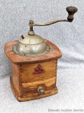 Vintage Pe-De Quality coffee grinder; base measures 6