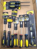 Stanley screwdrivers incl Phillips heads, slotted heads, T15, T20, T25. Also comes with stubby