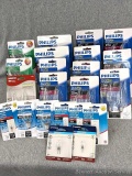 Need a bright spot in your life today? Make it this lot of lightbulbs. Assortment incl post lights,