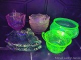Pink and green depression glass plus uranium glass includes 3 small 4