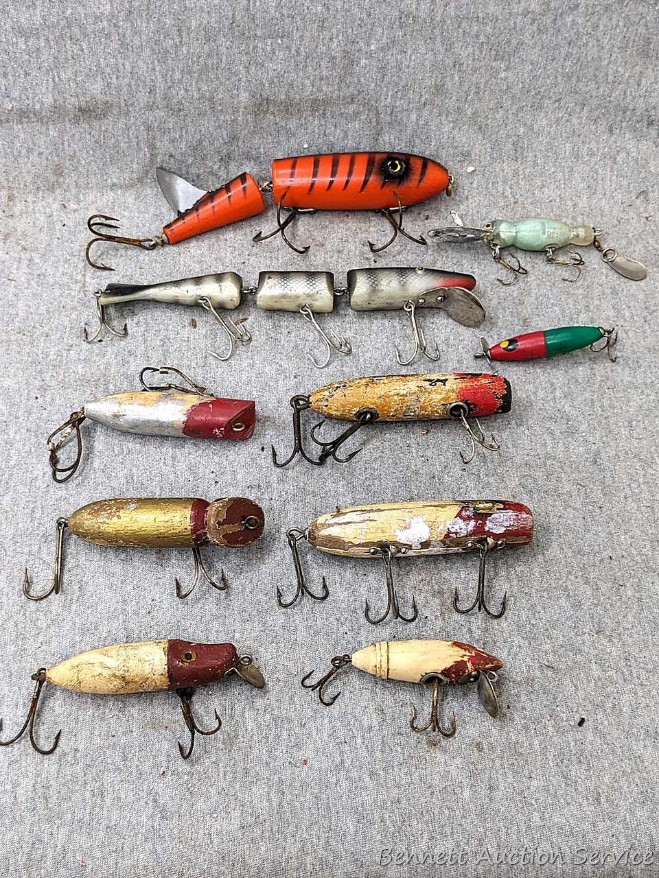 Vintage wooden fishing lures incl. fish-obite