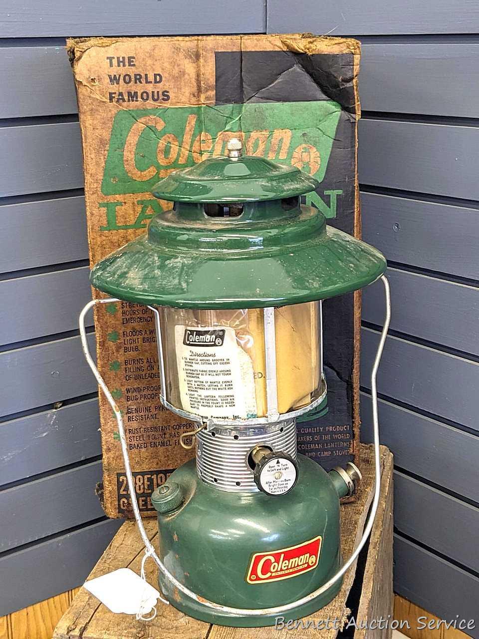 vintage us coleman 220F 228F 66年　キャンプ Vintage Coleman Double Mantle Lantern Model 220f - 228f for