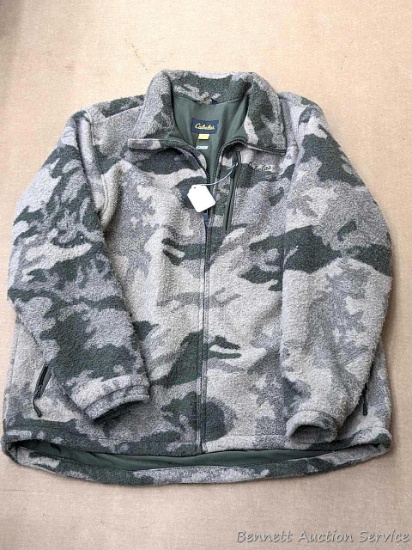 Very nice Cabela's 2XL jacket is in great condition. Main fabric is part wool, nice piece. Greener