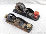 Pair of wood planes. Smaller is a Stanley No. 60-1/2 and measures 6