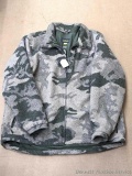 Very nice Cabela's 2XL jacket is in great condition. Main fabric is part wool, nice piece. Greener