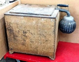 Preppers and Historians - Crosley IcyBall pre-electric refrigerator with ice cube tray