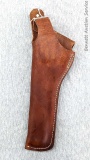 Guide Gear 7-1/2V leather revolver holster is in nice condition. Measures about 13