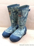 Guide Gear Scent Free 2400 insulated mud / muck / water boots. No cracks or splits. Appear to be