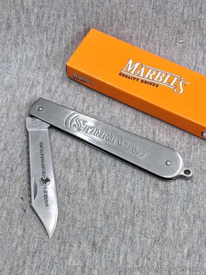 Marbles brand folding pocket knife with box. Blade, handle slabs, and fittings are tight. Box