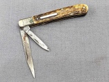 Vintage Johnson Western folding pocket knife. The knife is in good condition with fair hinges,