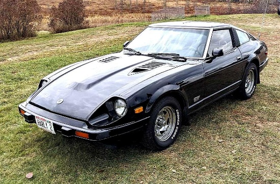 Watch the video. 1982 Nissan Datsun 280ZX Turbo sports car VIN JN1CZ04S2DX752460 with T-tops, a