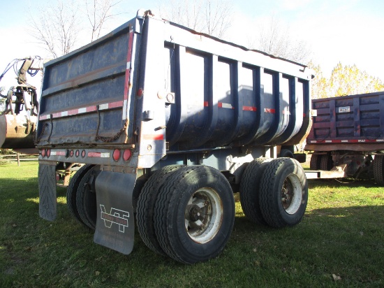 1975 FRUEHAUF PUP TRAILER