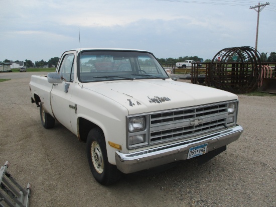 1986 CHEV. 1/2T. REG. CAB LONG BOX,