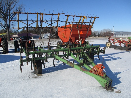 12' J.D. FIELD CULT. W/ 3 BAR