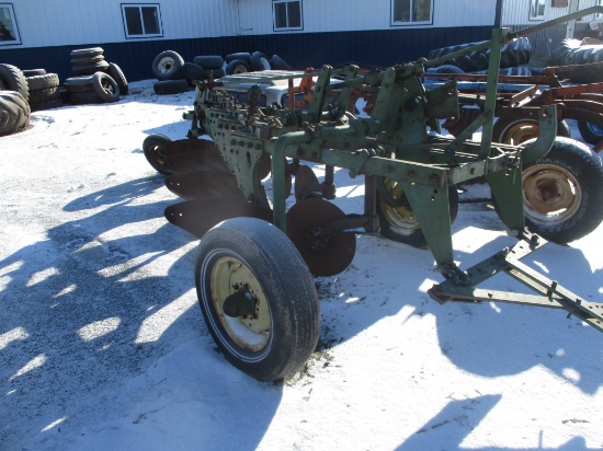 4 BOTTOM J.D. TRIP BEAM PLOW
