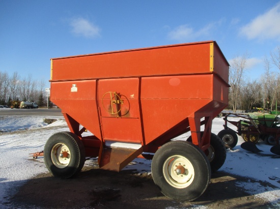 J&M 350 BUSH. GRAVITY WAGON