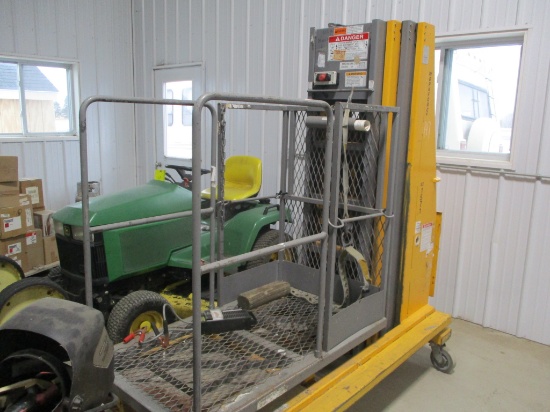 BILJAX XLT 1571 PERSONEL LIFT