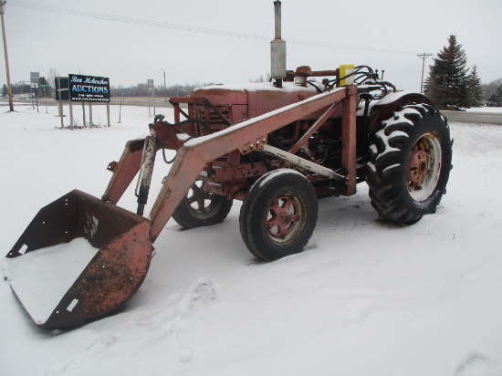 IHC W 400 STANDARD GAS w/ DUAL LOADER