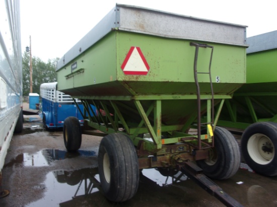 PARKER 4000 GRAVITY WAGON  W/ 16.5 X 16.1